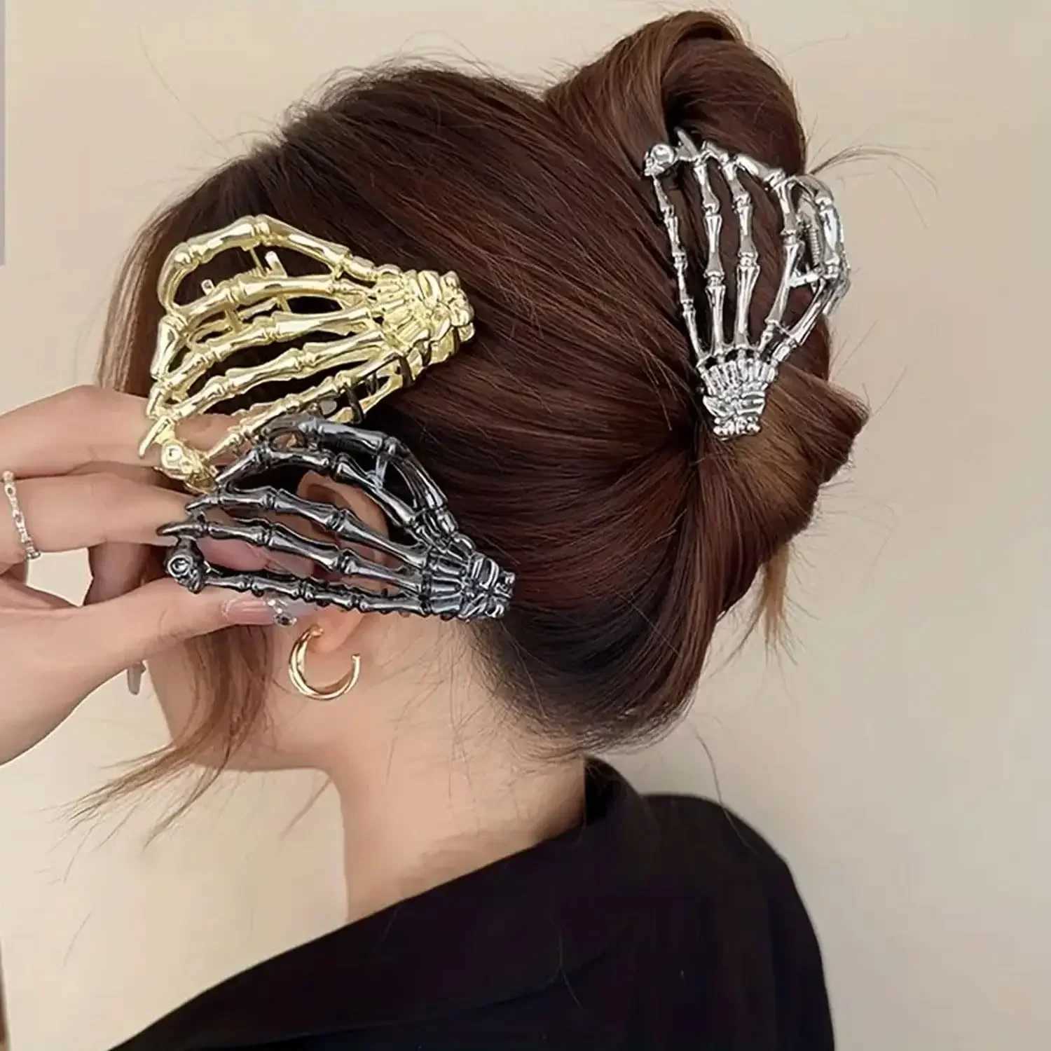Hip Hop Halloween Spider Skeleton Hair Claw Clips for Women Jewelry Accessories Black Silver Gold Big Barrette New Headwear Y250707