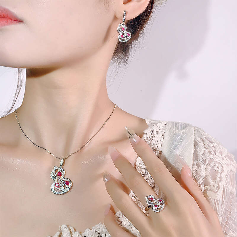 New Set Jewelry Accessories Clavicle Chain Gourd Sier Needle Earrings Ring High-End Elegant Women's Style 76C