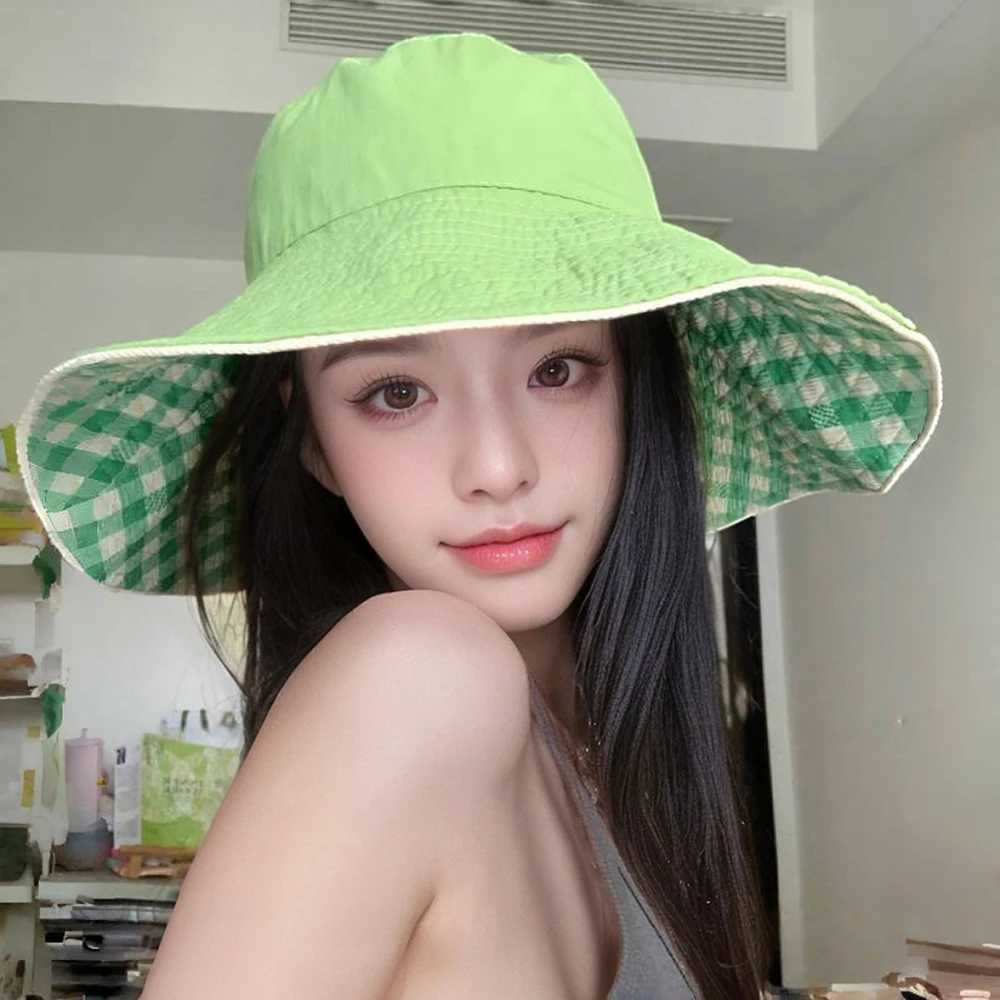 Versatile Double-Sided Bucket Cap Face Show Wearable Color Clash Plaid Sun Hat Breathable Women Fisherman Cap for Vacation Y250707