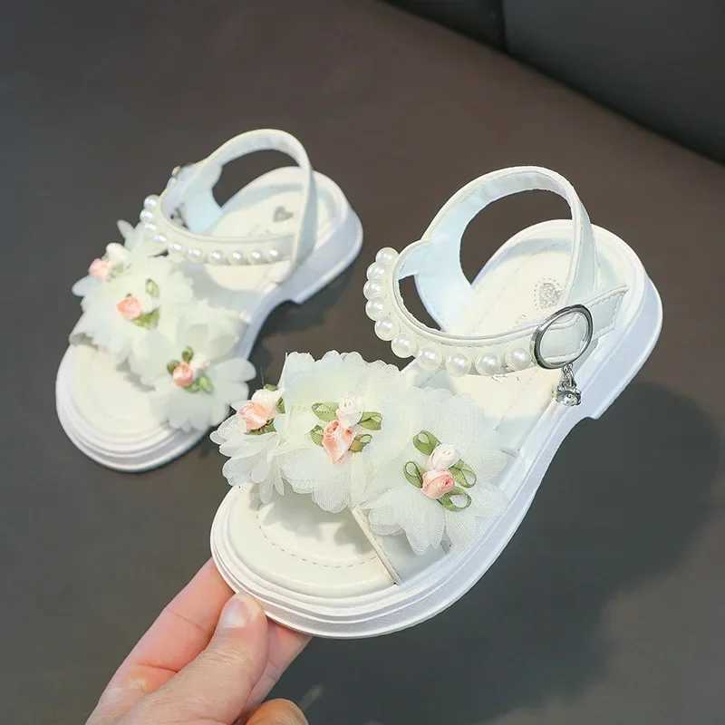 2025 New Womens Sandals Childrens Soft Bottom Beach Shoes Medium Small Childrens Flower Sandals Tweed Style Princess SummerR250707