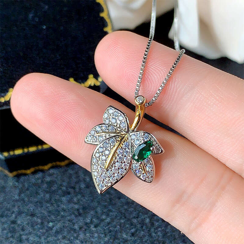 Autumn Winter New Jewelry Set Decorations Maple Leaf Shape Earrings Necklace Ring Fashion Light Emerald Women's Wholesale B44