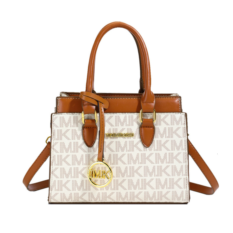 Designer 2025 New Printed Commuter Tote Versatile Elegant Handbag Shoulder Crossbody Light Luxury Women's Bag
