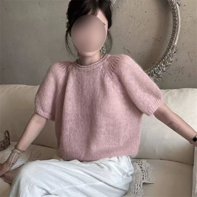 2025 Summer new women's T-shirt furry top elegant loose women's French style short sleeved round neck new bubble sleeve knitted sweater new 