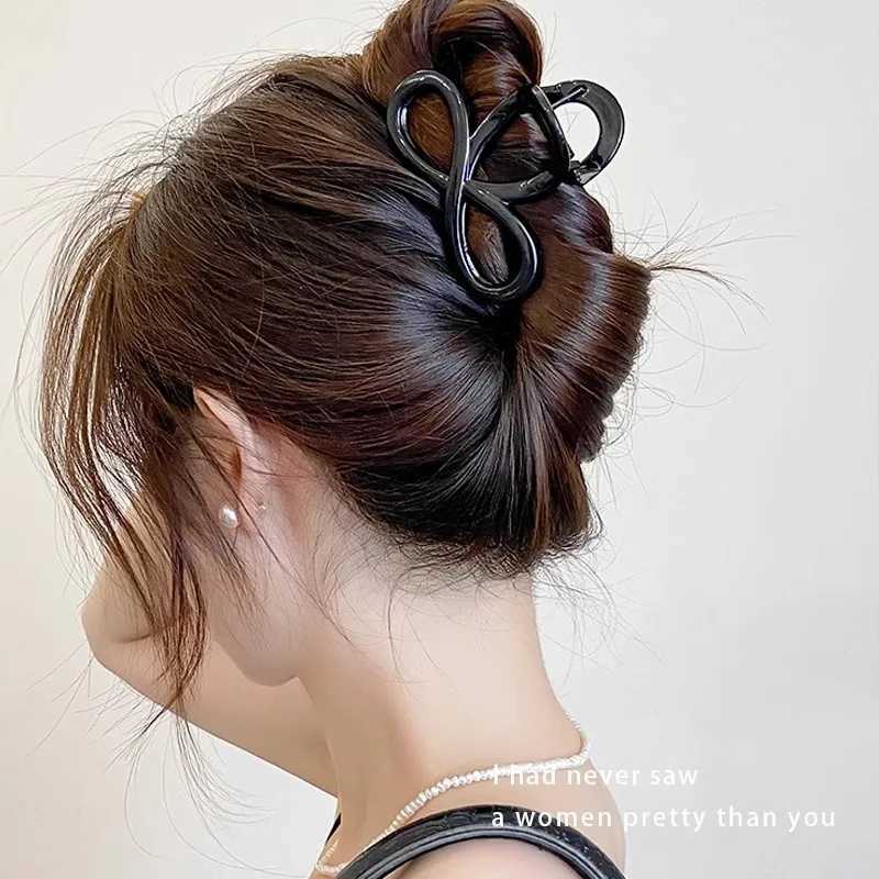 Solid Hollow Bow Hair Claws For Women Girls Sweet Hair Ornament Back Head Hair Clips Fashion Hair Accessories Y250707