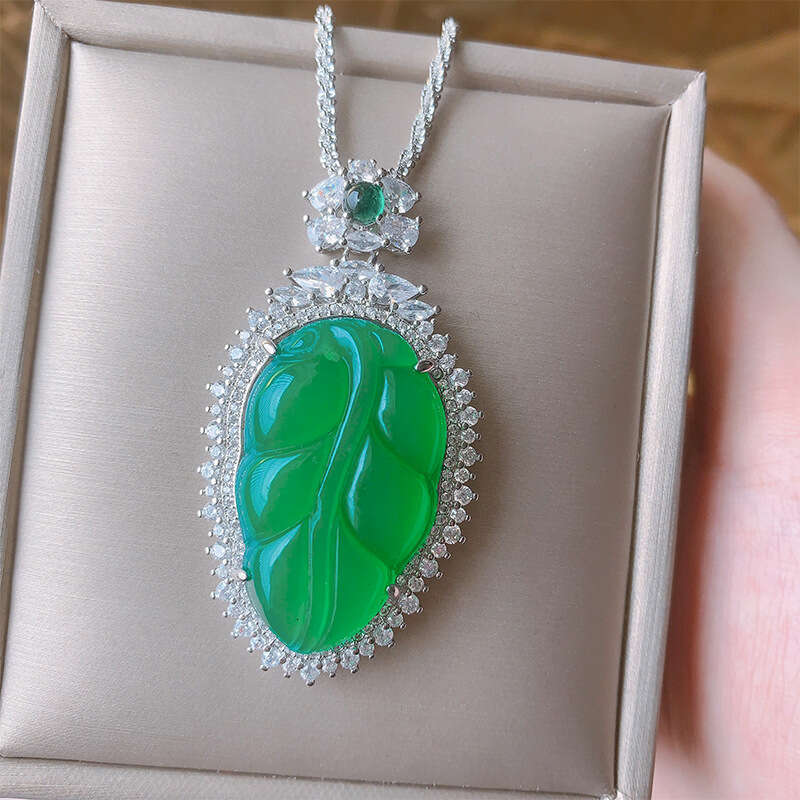 Huayoumei Jewelry Green White Chalcedony Leaf New Chinese Accessories National Style Step-By-Step High-Rise Necklace Pendant 721
