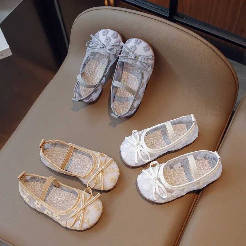 2023 Soft Child Summer New Korean Toddler Shoes Girl Versatile Bow Embroidery Elegant Elastic Band Simple Kids Shoes Round-toe R250707