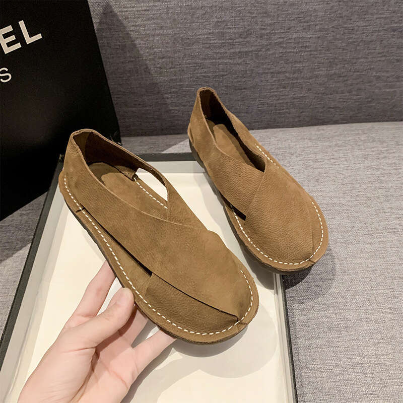 2025 Summer New Soft Leather Shoes Round Toe Slip-On Roman Fisherman Women's Sandals Large Size