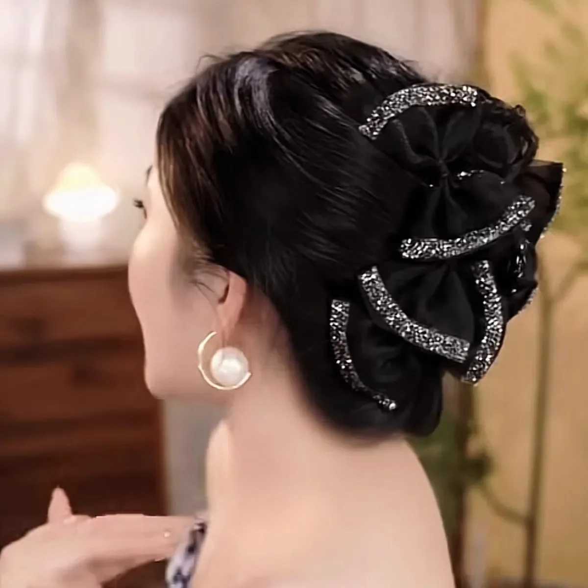 Female Exquisite Accessories New Headwear Sweet Bowknot Decorate Hair Claws Spring Fall Shark Hair Clip Women Party Hairpins Z250707