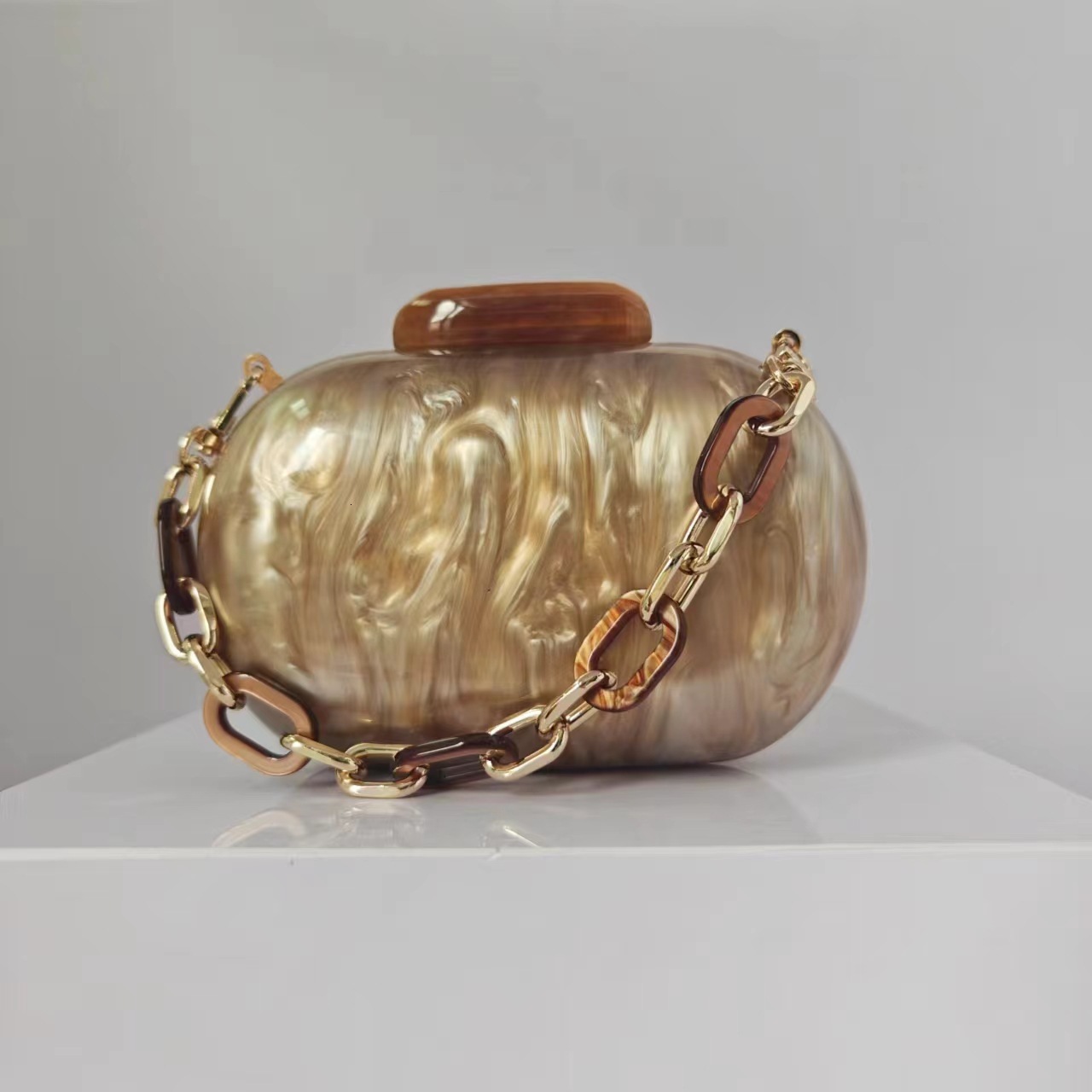 Ladies trend European and American oval shell goose trend egg acrylic handbag designer bag evening wear shoulder crossbody bag