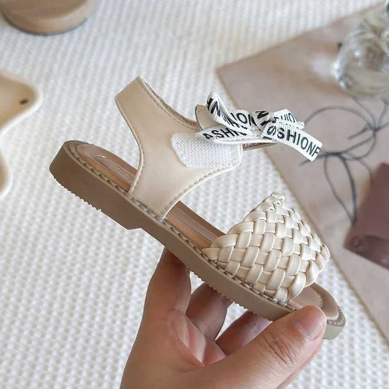 2025 Children Casual Sandals for Girls Summer New Fashion Korean Style Soft Bottom Anti-Slip Versatile Princess Beach Shoes R250707