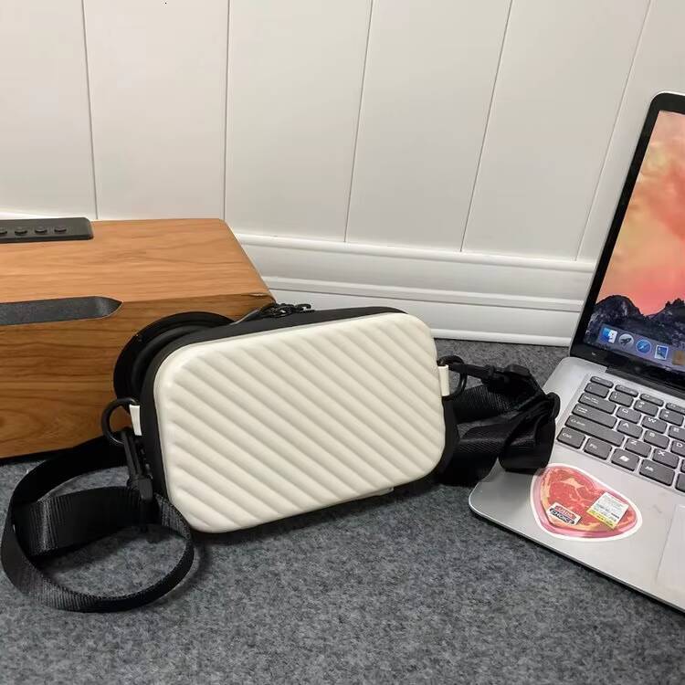 Simple Lightweight Box Unisex Trendy Diagonal Striped Shoulder Soft PU Leather Pressed Shell Mens Messenger Bag ddmynov
