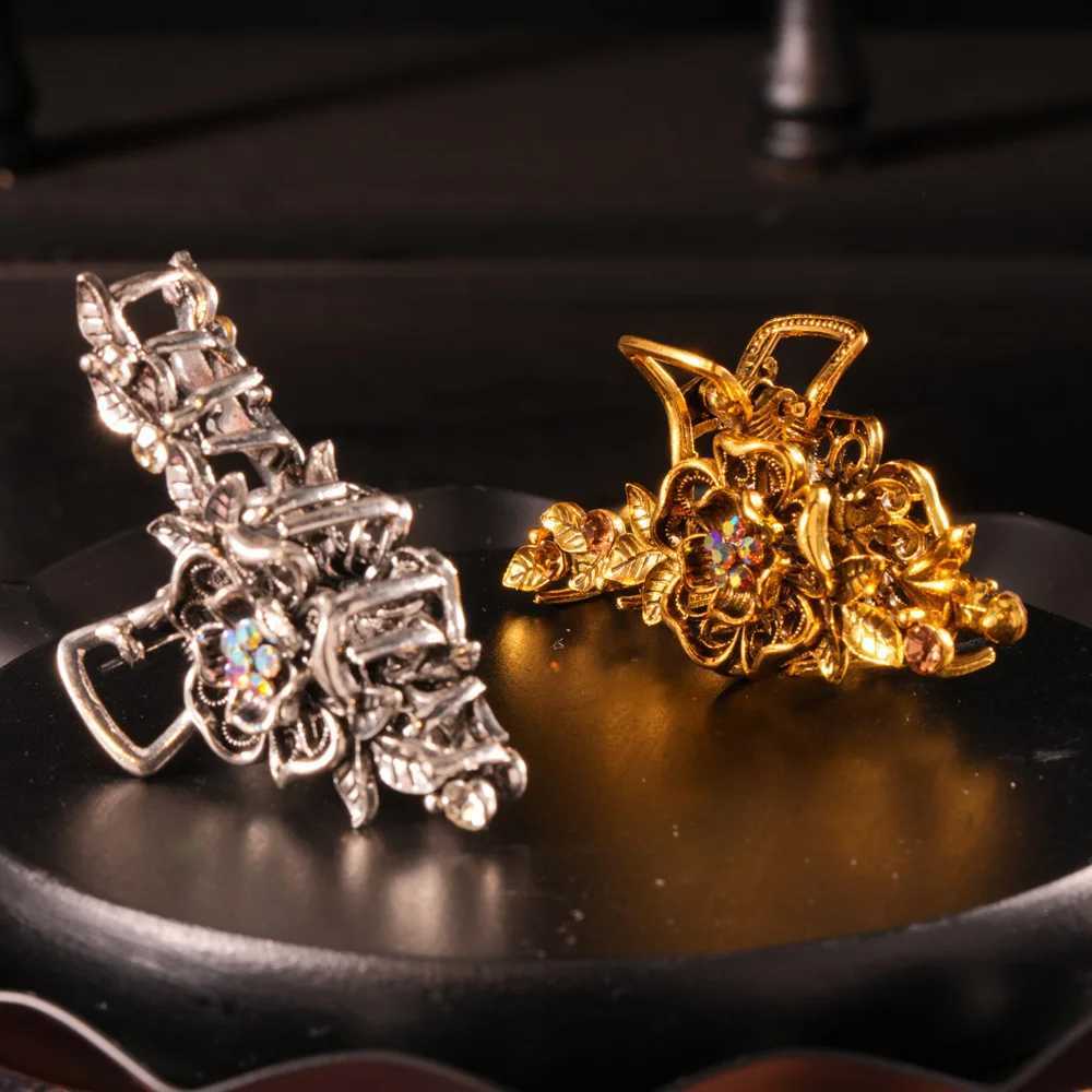 6.5cm ethnic style crab Hair Clip for women girl Flower Grasp Clips Ancient alloy Hair Claw Womens Accessories decorations Y250707