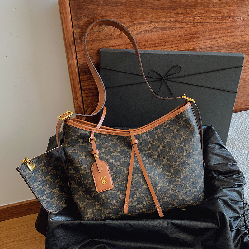 Designer 2025 New Korean Version High-end Versatile Monogram Commuter Large Capacity Fashion Shoulder Crossbody Light Luxury Women's Bag