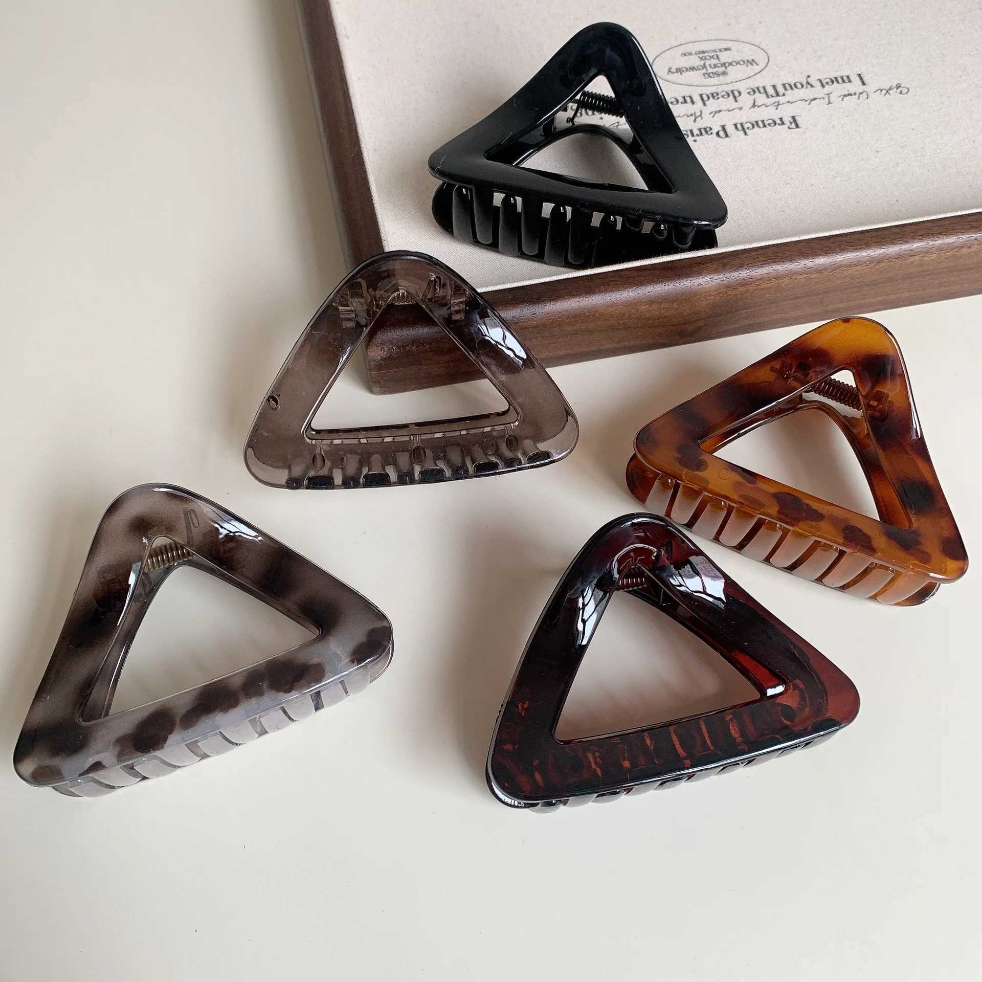 Geometry Triangle Large Hair Claw Clips Crab Clamps Women Girls Leopard Ponytail Holder Hair Barrettes Hairpins Hair Accessories Z250707
