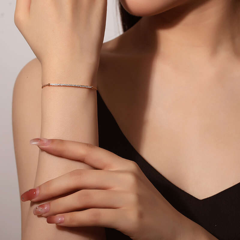 Exquisite Smile Full Dia Line for Women, Fashionable Gift, High Color Retention, Elegant K Gold Plated Versatile Bracelet