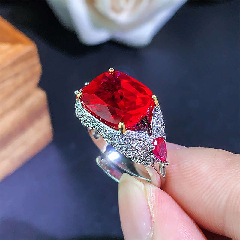 Jewelry New High-End Imitation Natural Emerald Crystal Ring Adjustable Pigeon Blood Red Royal Blue Inlaid With Diamonds 79B