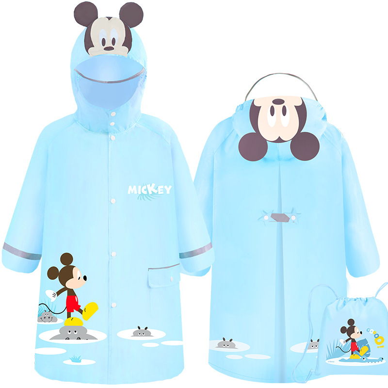 Disney primary school raincoat backpack is designed with a wide brim and reflective strips to ensure safe travel at night The large backpack position 