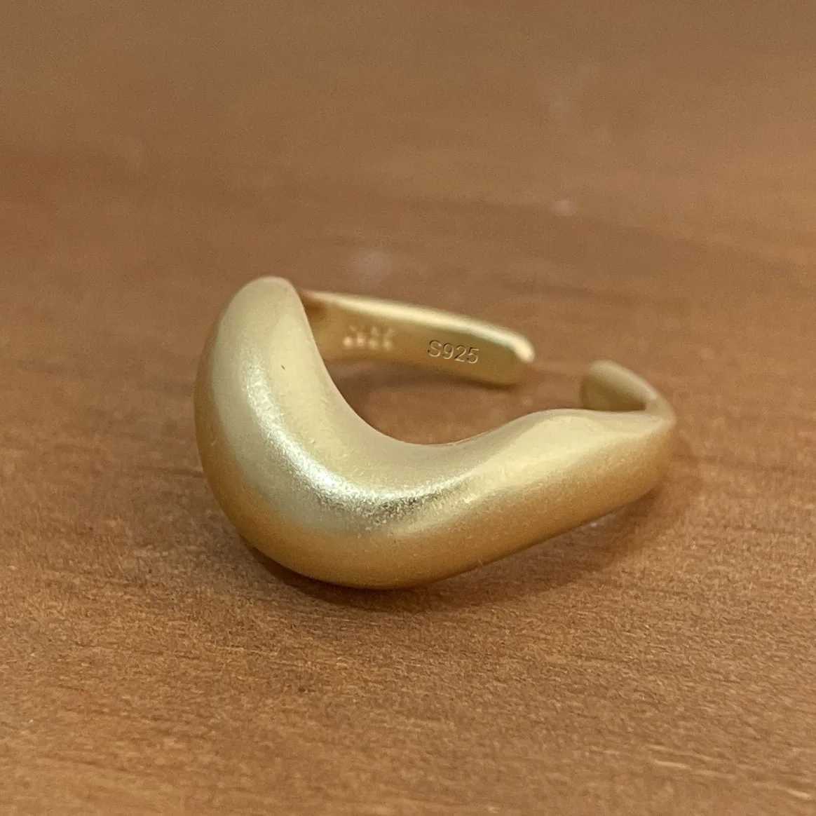 925 Sterling Silver Rings for Women Couple Minimalist Handmade Simple Gold Shinning Ring Party Jewelry Gift Prevent Allergy XJ250707