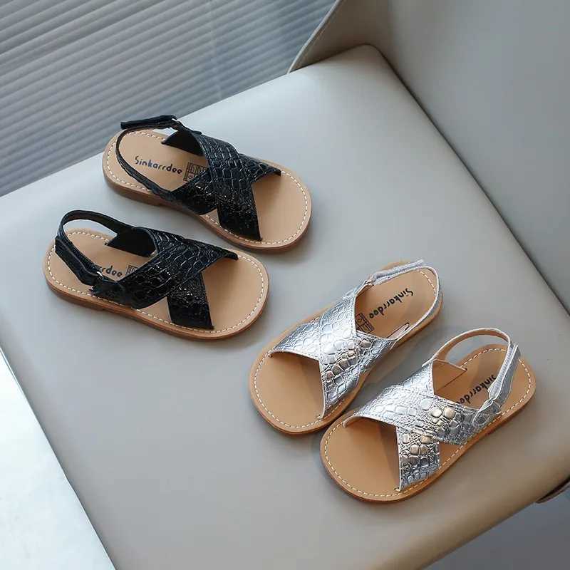 Childrens Summer Sandals for Boys Girls Bright Skin Fabric Fashion Unisex Kids Beach Shoes Flat Cross-tied Ankle Strap Ins Hot R250707