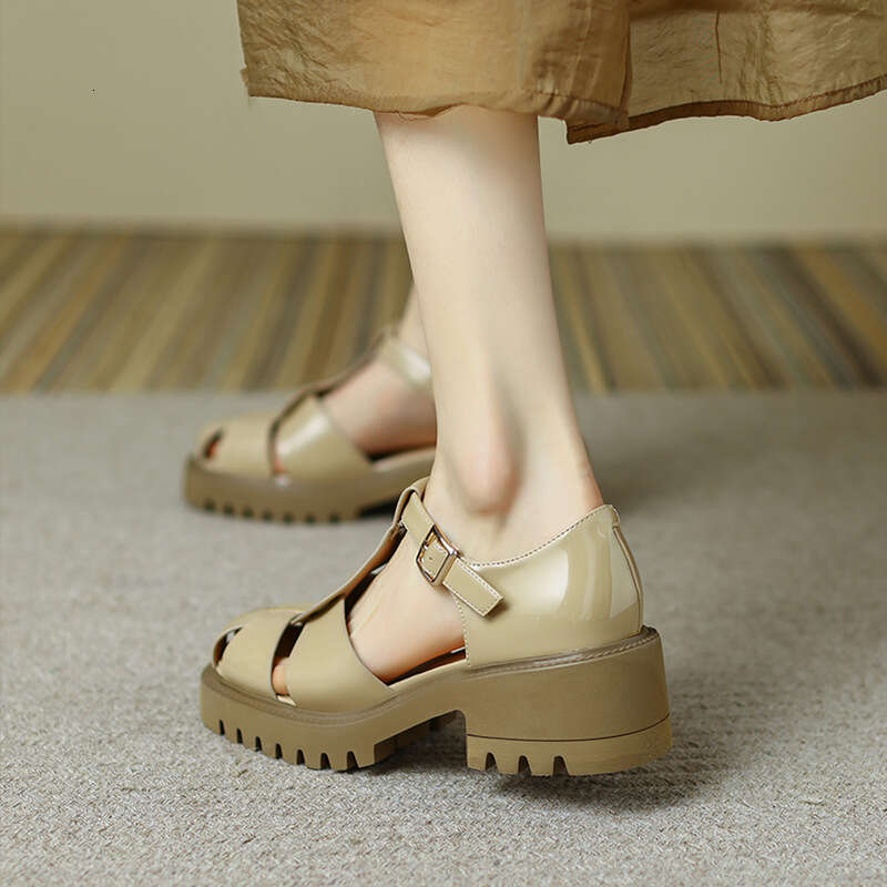 Woyou 2025 Thick-Soled Closed-Toe Sandals for Women Summer Chunky High Heel British Style Small Leather Hollow Roman Shoes