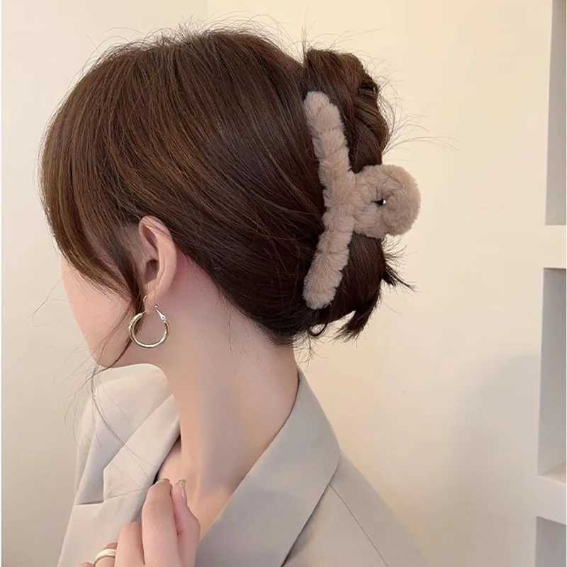 Winter New Colorful Fluffy Cross Hair Claw For Women Girls Sweet Hair Decoration Headband Hair Claw Clip Fashion Hair Accessories Y250707
