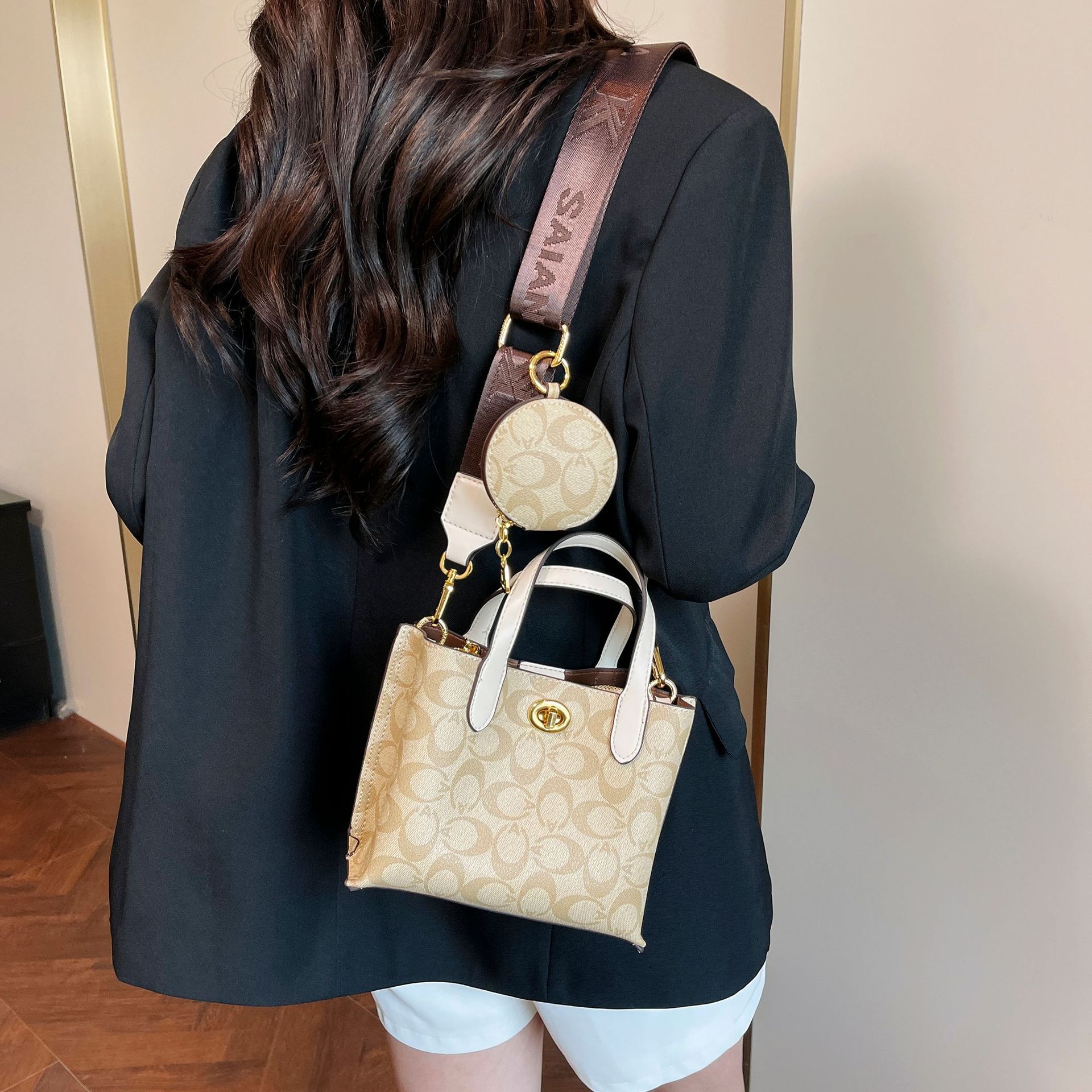 Designer High-End Feel for Women 2025 New Versatile Basket Elegant Tote Shoulder Crossbody Luxury Women's Bag