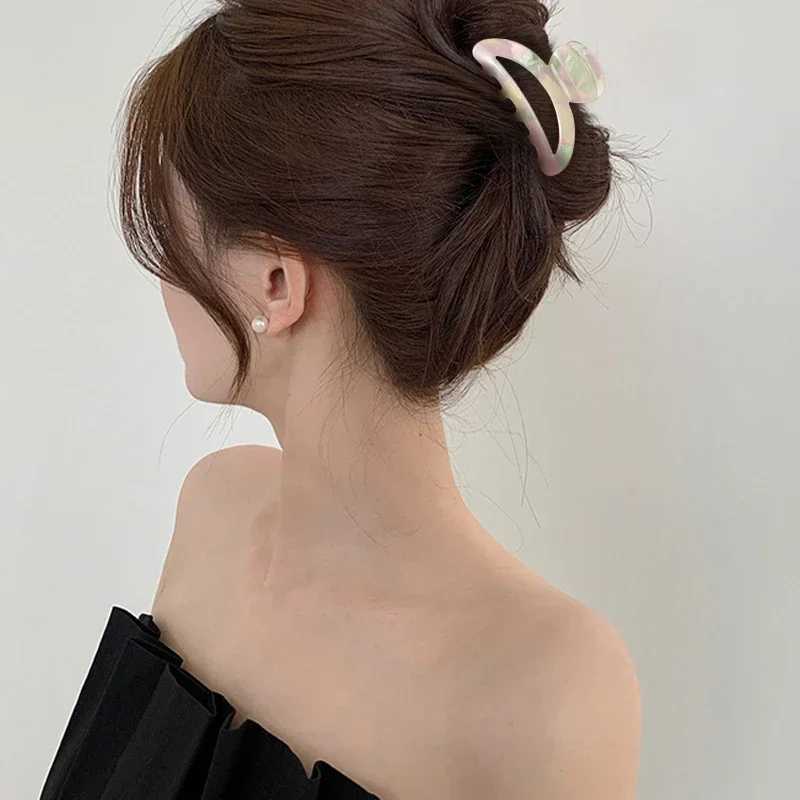13 Colors Acetate Hollow Geometric Crab Claw Fashion Korean Womens Hair Clips Girls Barrettes Hairpin Headwear Z250707