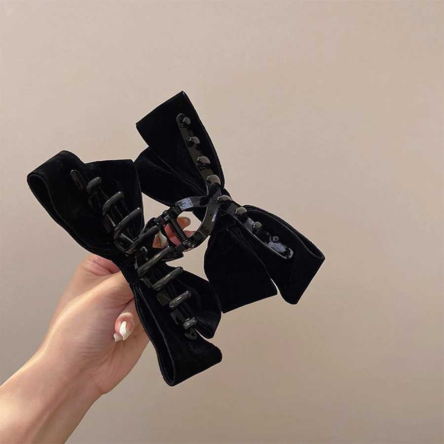 1 piece of black velvet big bow hair clip with a simple and elegant style for women Z250707