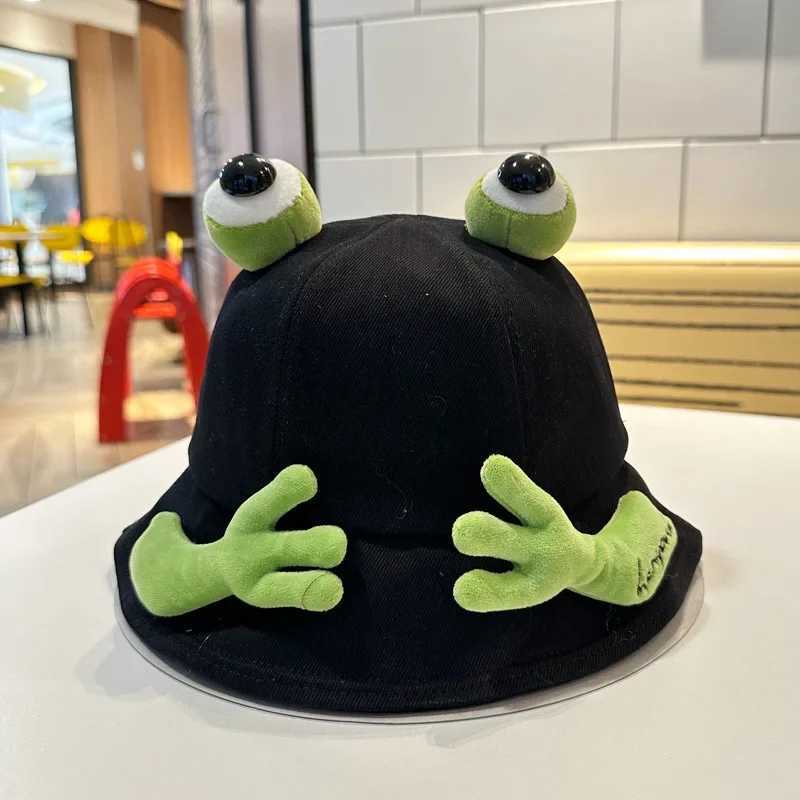 2025 New Cute Big Eyes Frog Bucket Hats Outdoor Foldable Sun Fishing Cap Women Lady Summer Cotton Wild Panama Hats Y250707