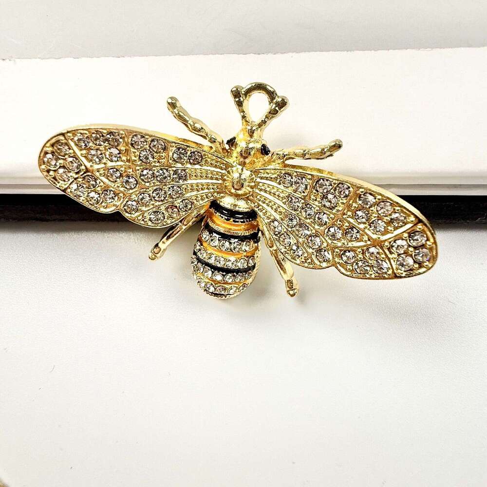 DHcollections Fashion Alloy Inlaid Dia Bee Keychain Bag Accessories Car Key DIY Jewelry Pendant