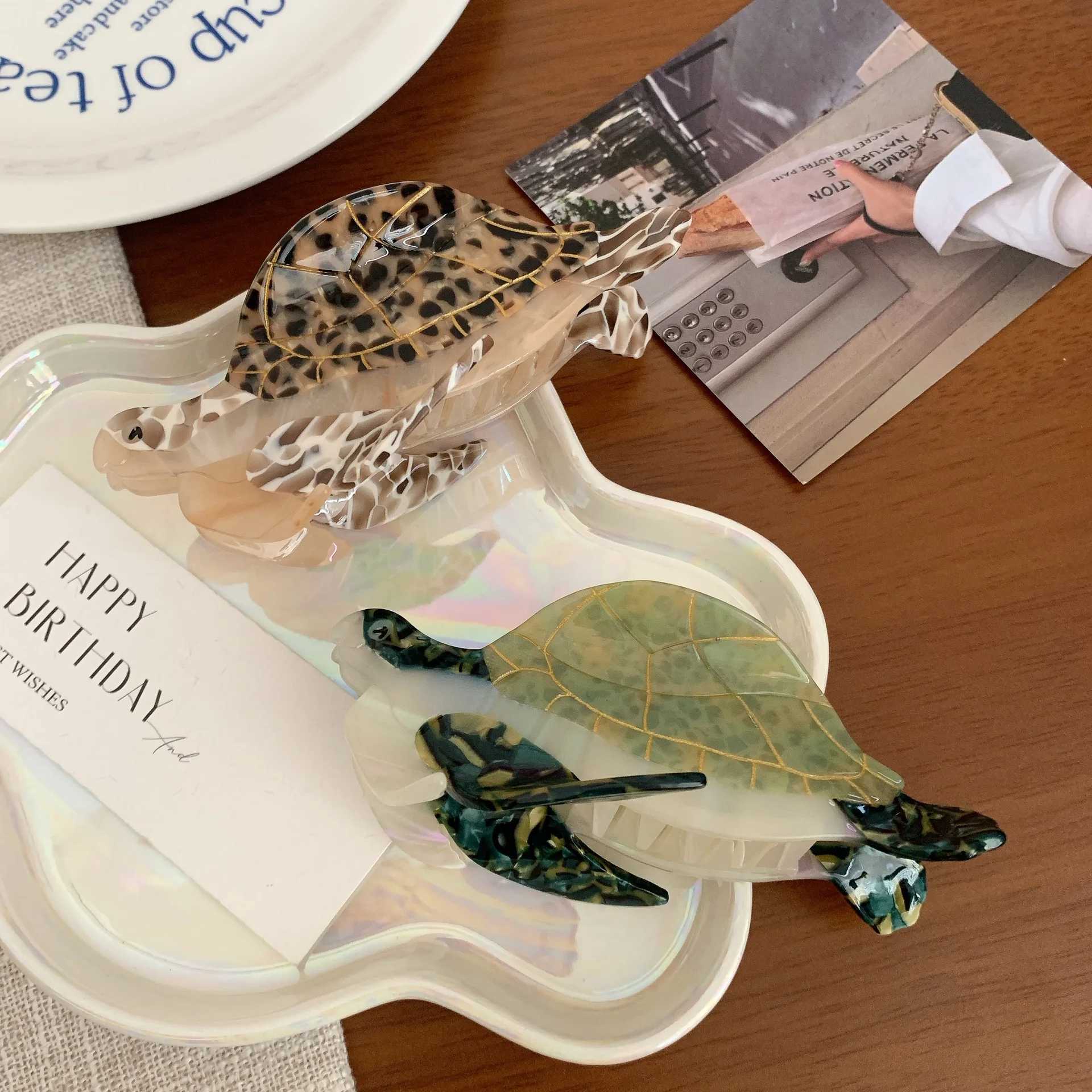 DuoShang New Ocean Series Turtle Hair Claw Acetate Claw Clips Marine Animal Crab Hair Clips for Women Girls Hair Accessories Y250707