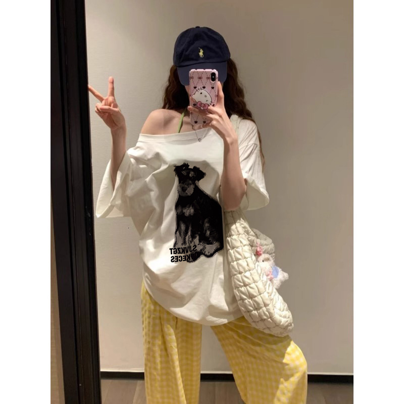 2025 Summer New Women's S T-shirt Summer Spicy Girl Dog Print Asymmetric Fashion Women's T-shirt Lazy Style Wide Truffle Shoulder Top New De