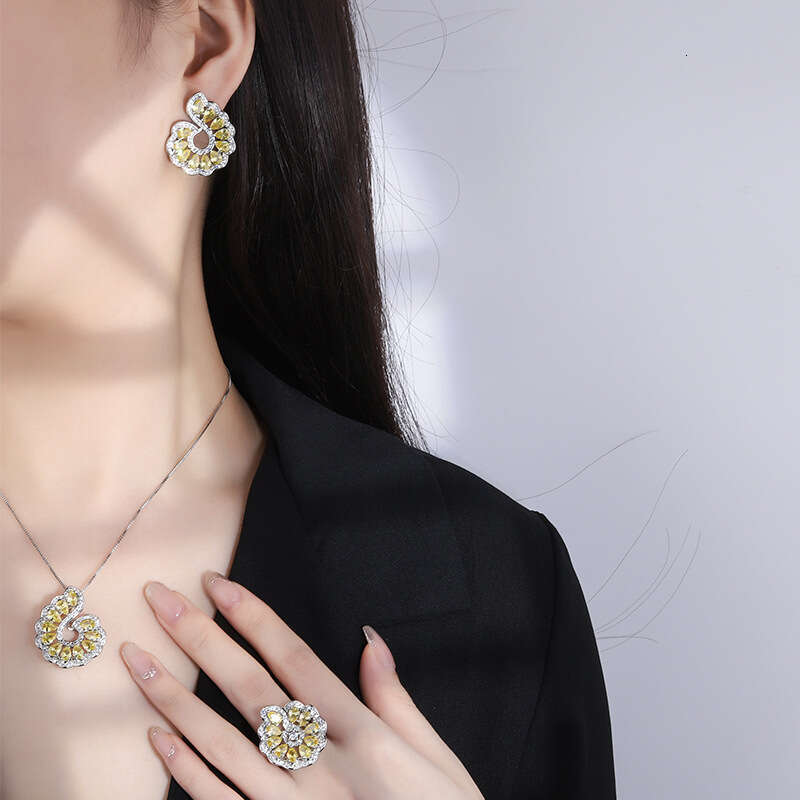 S Sier Needle Earrings Imitation Jewelry Accessories Set Gold Yellow Dia Necklace Zircon Ring A82