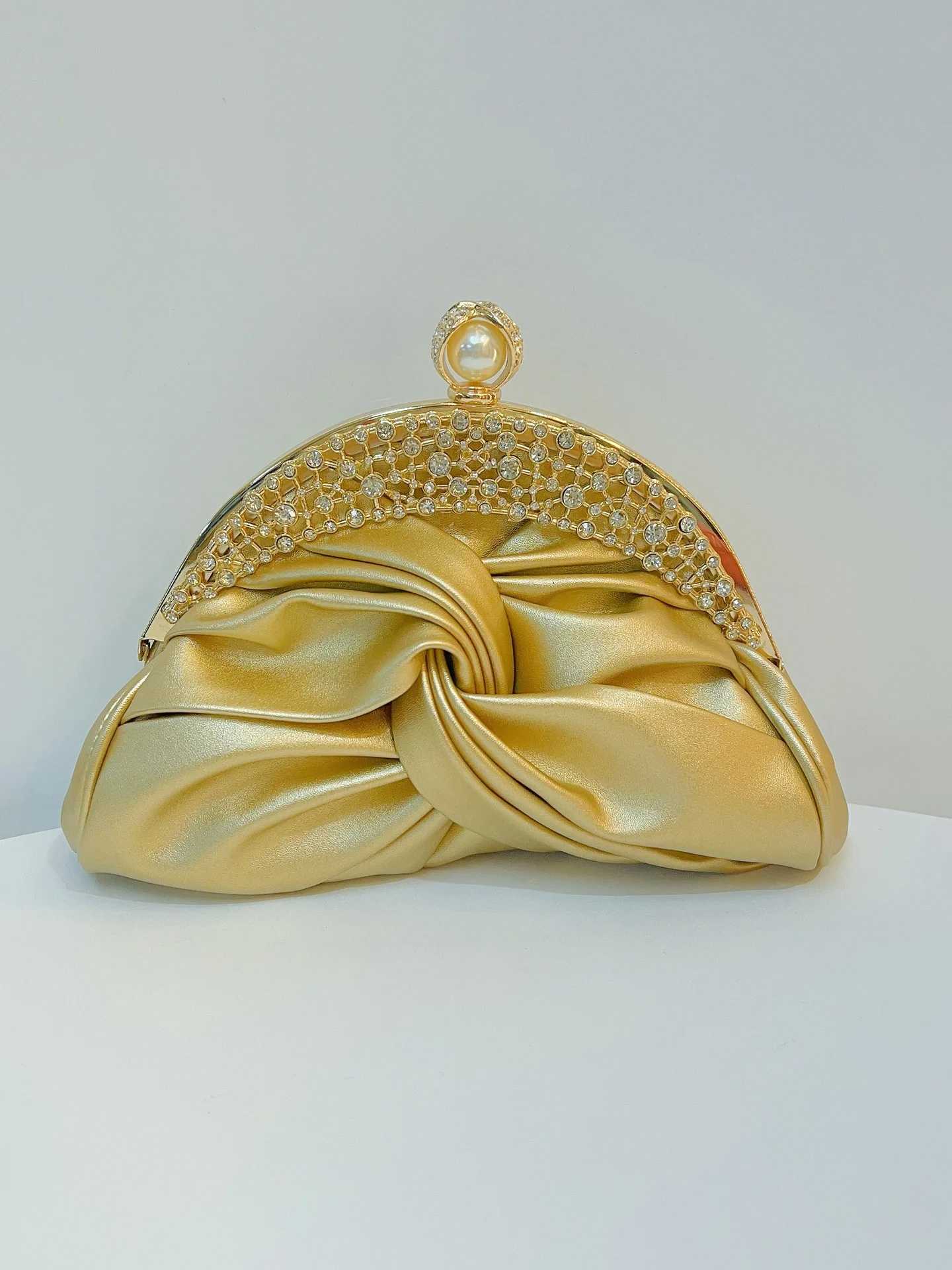 Women luxurious Chain Shoulder Bags red Wedding Party Bags Female Chic Crossbody Bags Prom Clutch Handbags And Purse