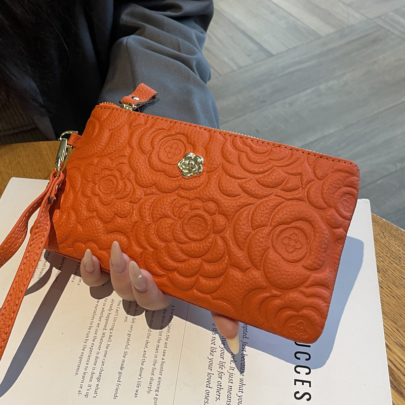 Free shipping designer 2025 New Women Clutch Bag Large Capacity Top Layer Cowhide Embossed Zipper Long Wallet Genuine Leather Clutch Bag