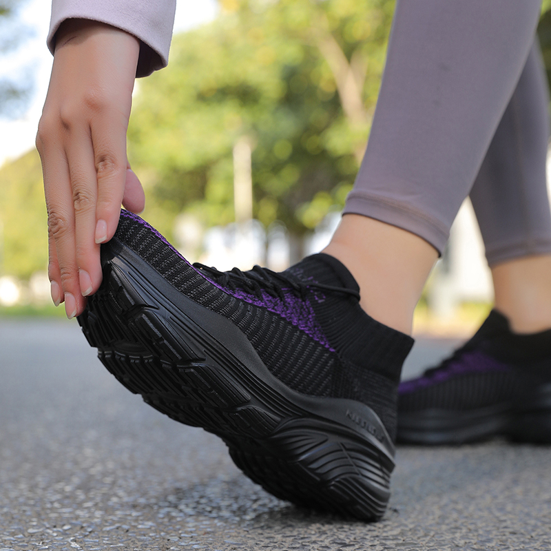 Highly Comfortable Unisex Dancing Footwear Durable Sport Sneakers with Flexible Bottoms Suitable All Season Long