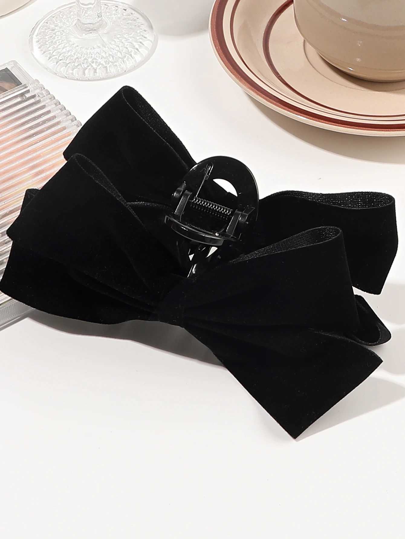 Premium Hair Clips for Women Bow-knot Claw Clips for Thick and Thin Hair Big Non-slip Bow Clips in Black Z250707