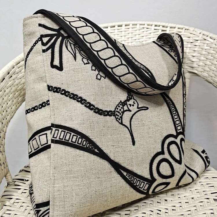 Free shipping designer bag Luxury bag 2025 Super Popular Pony Totem Thickened Linen Fabric Large Capacity Canvas Single Shoulder Tote Bag Casual Handb