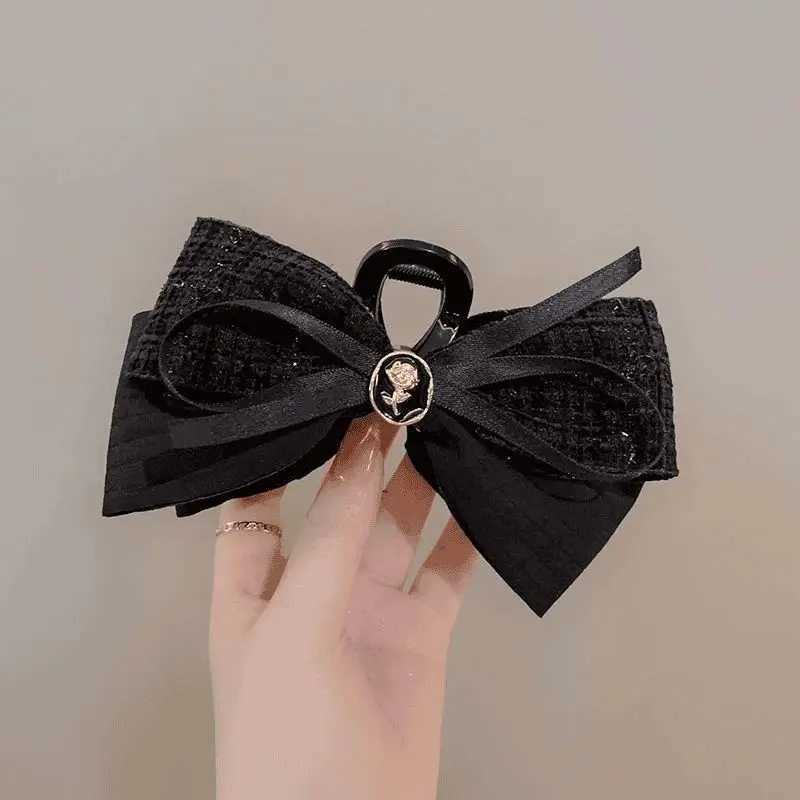 1pc Xiaoxiangfeng bow hair clip for women fashionable and exquisite rose shaped hair shark shaped hair clip hair catcher Z250707