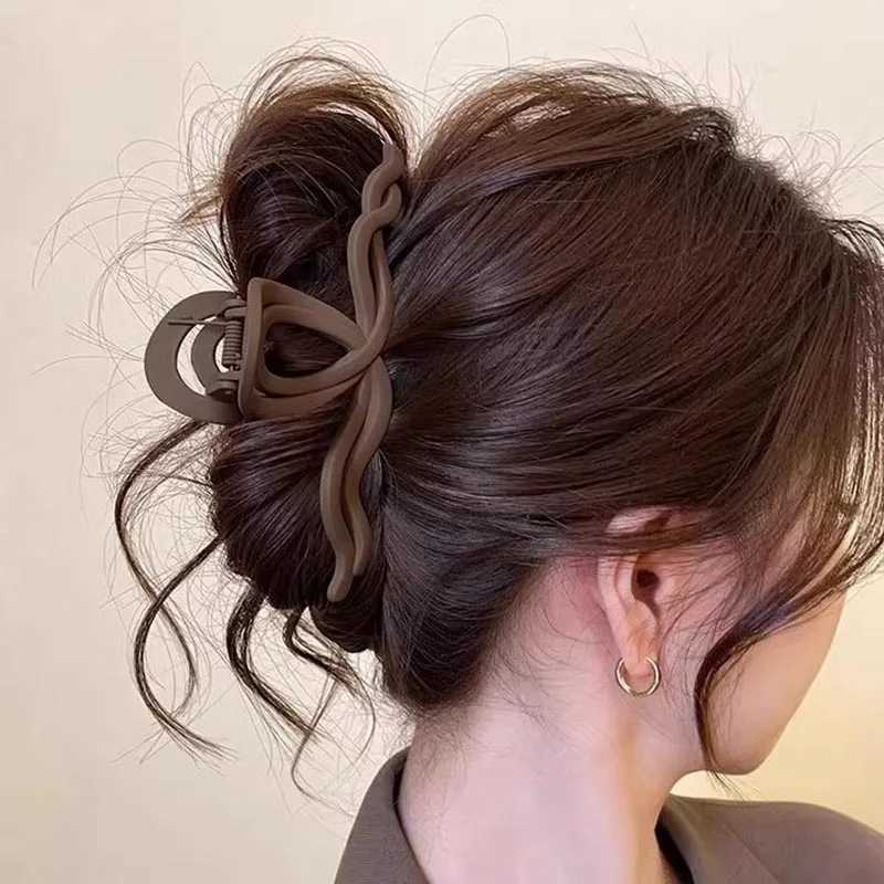 Vintage Brown Bow Shape Hair Claw For Women Hair Ornament Back Hair Holder Claw Clip Hairpin Hair Clip Fashion Hair Accessories Z250707