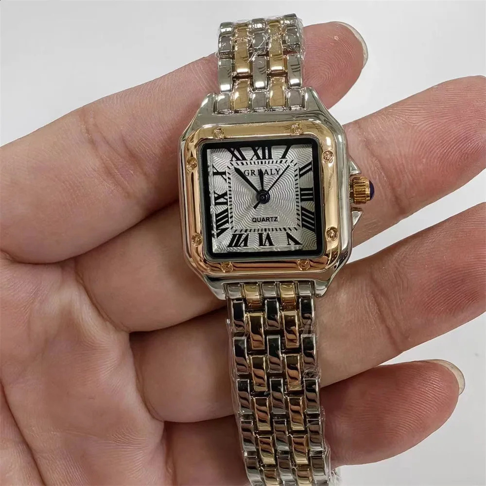 Women Watch Light y Business Gold Stainless Steel Ladies Fashion Quartz Watches Female Clock Bracelet Wristwatch 250707