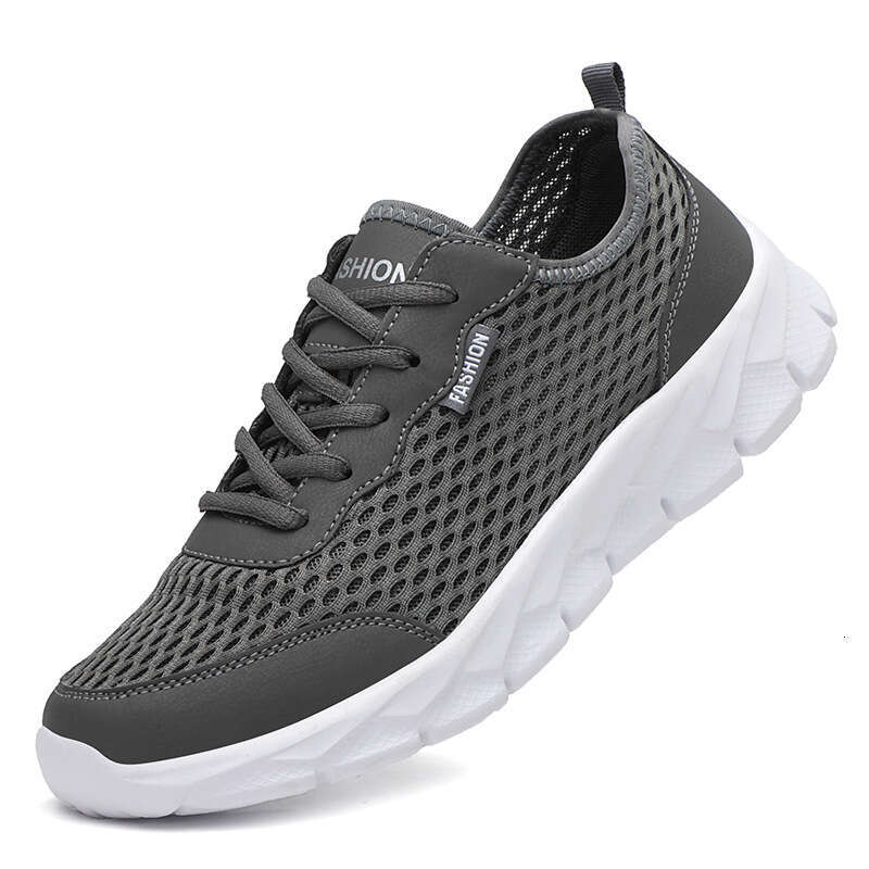 Summer New Lightweight Breathable Men's Casual Sports Large Running Lace-up Mesh Shoes