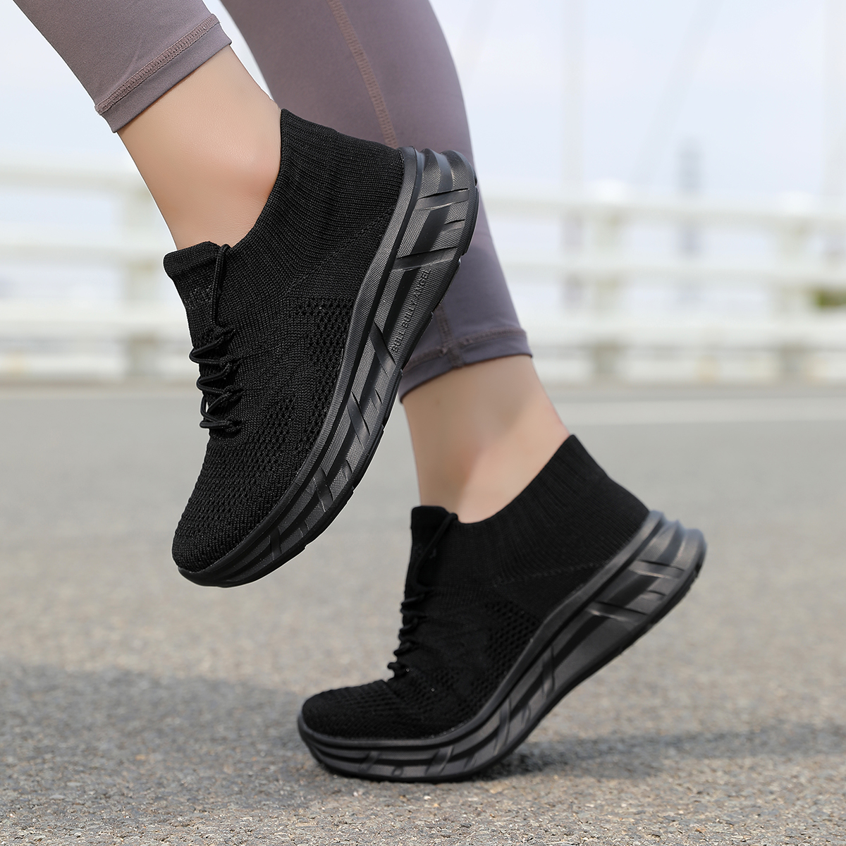 New Season Square Dance Shoes, Comfortable and Breathable Mesh Dancing Shoes for Outdoor Fitness and Shuffle Dance
