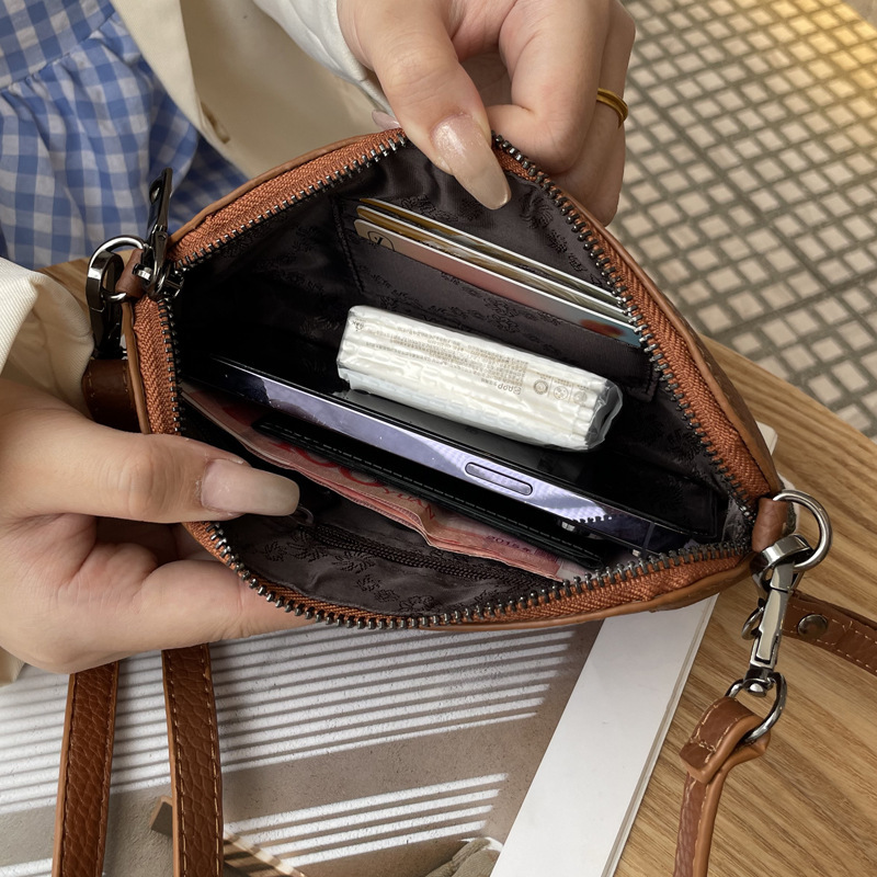 Free shipping designer Hot-selling New Plaid Clutch Bag for Women High Appearance Shoulder Bag Crossbody Bag Large Capacity Phone Bag Light Luxury Sma