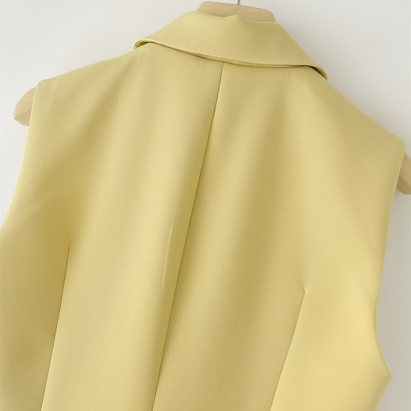 PB ZA Womens Fashion 2025 Summer New Fashionable Elegant Versatile Slim Fit Sleeveless Blazer Vest 210507
