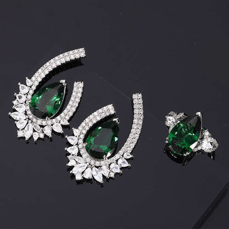 New Jewelry Set Sterling Sier Needle With Zircon Crystal Emerald Ring Earrings For Women 18B