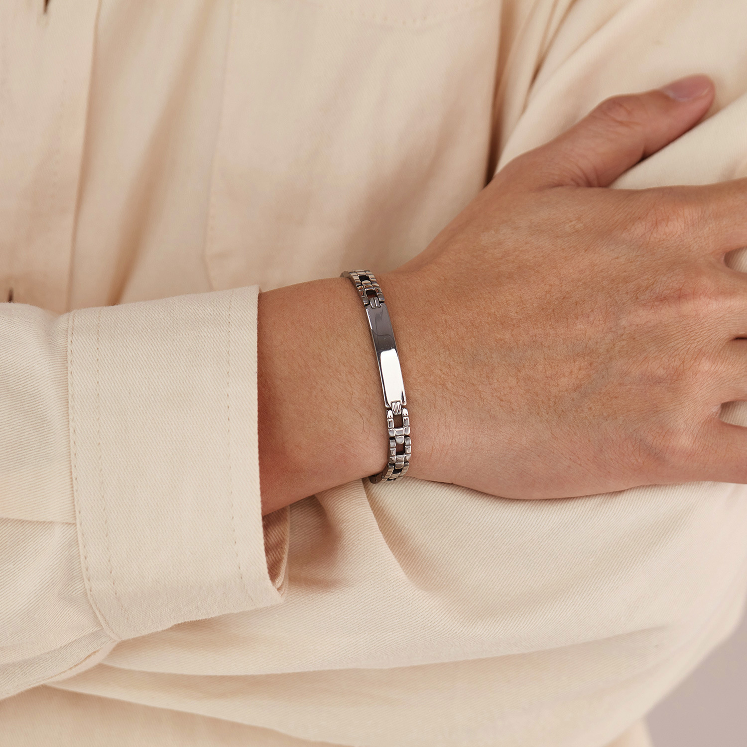 Hip Hop Stainless Steel Bracelet for Men Personalized Smooth Curved Brand Fashion Trend Watch Band Jewelry Global Wholesale