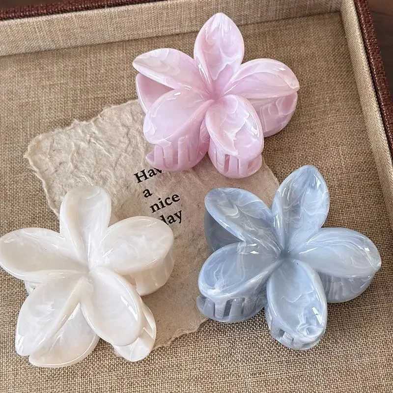 Tyrande Blunt Flower Hair Claws Large Crab Barrette Hairpins for Women Girls Fashion Hair Accessories for Parties/Weddings Y250707
