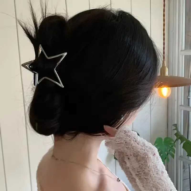 Hollow Star Hair Claws Sweet Cool Charm Trend Hair Clips for Women Girls Y2k Hair Accessories Stylish Hairpins for Gifts Y250707