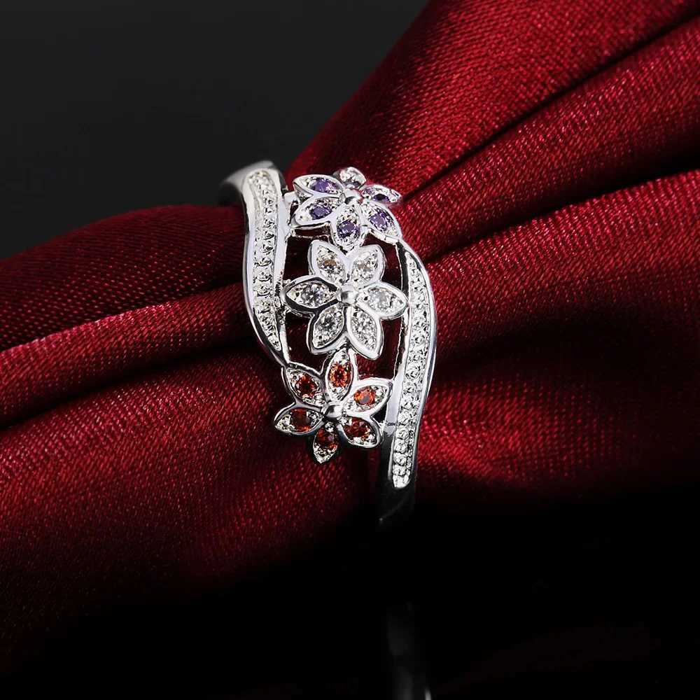 925 Sterling Silver high quality Womens Wedding Ring with Inlaid Stone Crystal Flower Fashion Jewelry XJ250707
